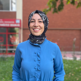 Dr. Öğr. Üyesi Afra Çalık Kuş